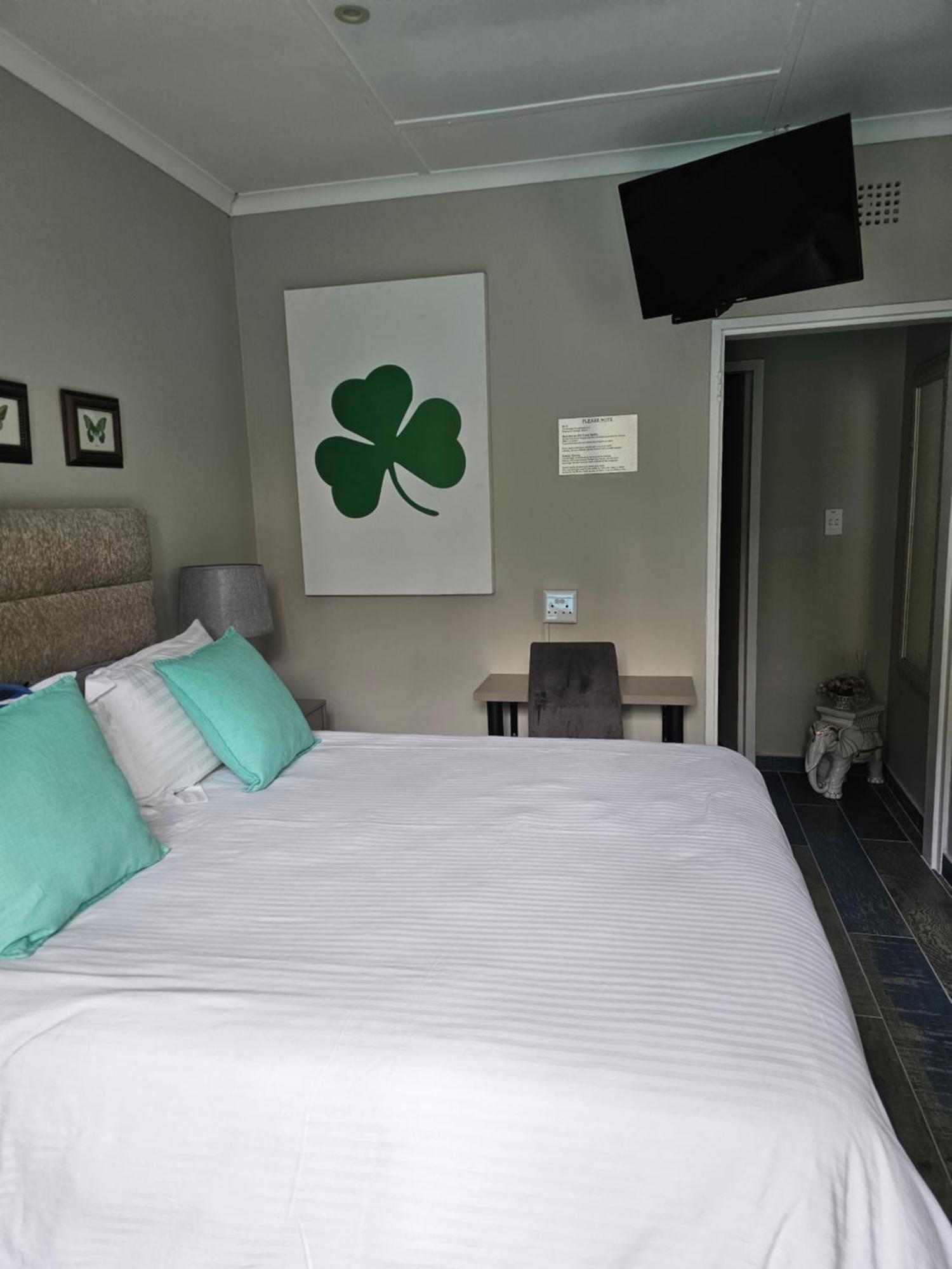 The Armagh Guesthouse Boksburg Esterno foto